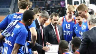 EuroLeague'de Anadolu Efes, Panathinaikos'a 82-81 Yenildi