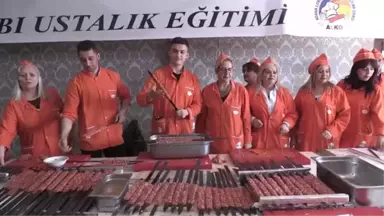 Tescilli Adana Kebabı Ustaları Sertifikalarını Aldı