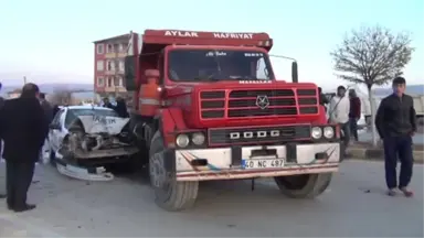 Çiçekdağı'nda Trafik Kazası - 2 Asker Yaralandı