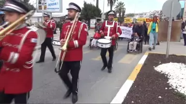 Aydın Kuşadası Engeliler Ata'ya Yürüdü