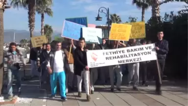 Fethiye'de Engellilerden 'Farkındalık' Yürüyüşü