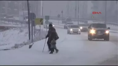 Kars'ta Kar Yağışı Etkili Oldu