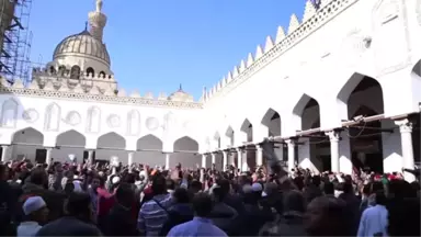 Mısır'daki Ezher Camisi'nde 