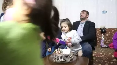 Minik Özge, Yeni Yıla Yeni Umutlarla Giriyor