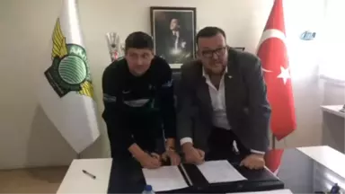 T.m. Akhisarspor, Seleznyov'u Kadrosuna Kattı