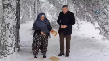 Doğadaki Hayvanlara 'Onlar İçin Bir Avuç Yem' Kampanyası