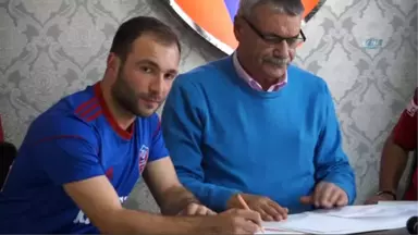 Karabükspor, 3 Oyuncuyla Resmi Sözleşme İmzaladı