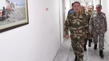 Orgeneral Akar, Zeytin Dalı Harekatı'nı Genelkurmay Karargahı'ndan Sevk ve İdare Ediyor