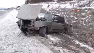 Tokat'ta Buzlanma Kazası 5 Yaralı