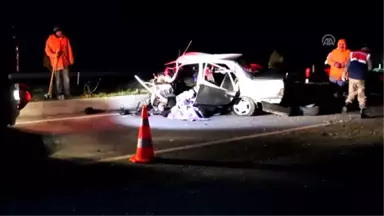 Balıkesir'de Otomobille Tır Çarpıştı: 2 Ölü, 2 Yaralı