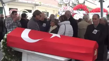 İzmir Emekli Büyükelçi Nabi Şensoy Toprağa Verildi