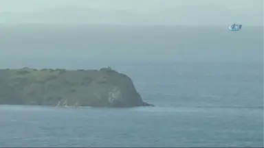 Kardak Kayalık'ları Termal Kameralarla İzlenecek... Türk Sahil Güvenlik Ekipleri Adaya Kule Dikiyor