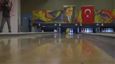 Görme Engelliler Bowling Turnuvasında Yarıştı