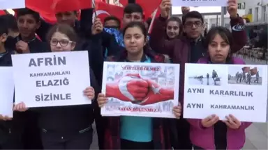 Öğrencilerden, Mehmetçiğe Mektup... Kahraman Mehmetçiğe Mektup Gönderen Öğrenci Gözyaşlarına Hakim...