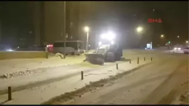 Edirne Yoğun Kar Yağışıyla Beyaza Büründü