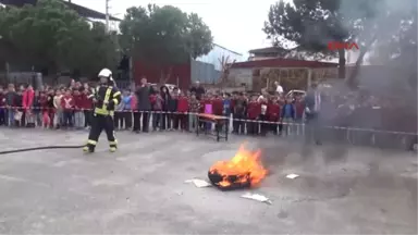 Manisa İlkokulda Deprem ve Yangın Tatbikatı