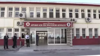 Cezaevinde Üretilen Pantolonlar Askeri Öğrencilere Gönderilecek