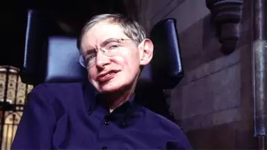 Stephen Hawking'in Külleri Gizli Törenle Büyük İsimlerin Yanına Gömülecek