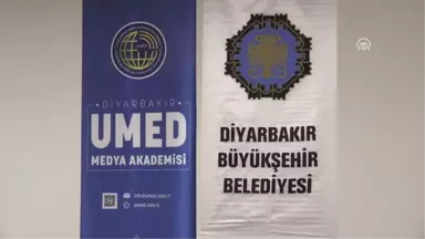 Diyarbakır'da Medya Okulu Eğitimi Başladı