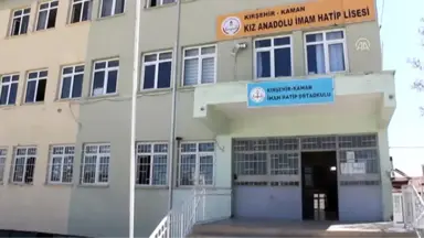 150 Yıllık Kur'an-ı Kerim İmam Hatip Sergisinde