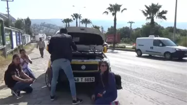 Araçların Motor Kısmına Giren Kedi Tamirhanede Yakalandı