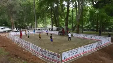 Denizi Olmayan Nusaybin'de Plaj Voleybolu Turnuvası