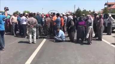 Akşehir'deki Trafik Kazası - Vatandaşlardan Oturma Eylemi