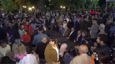 Kayseri Bakan Özhaseki'den Sahur Buluşmasında Gençlere Şarkı Benzemez Kimse Sana