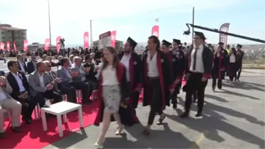 İstanbul Rumeli Üniversitesi İlk Mezunlarını Verdi