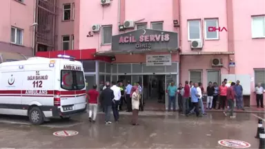 Tokat'ta İki Aile Arasında Silahlı Kavga 3 Yaralı Hd