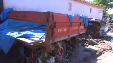 Başkan Kocaoğlu, Selde Zarar Gören Çukurköy'ü Ziyaret Etti