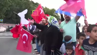 Sarıyer'de Kutlamalar Yapılıyor