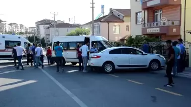 Trafik Kazası: 2 Yaralı