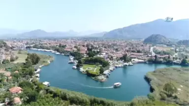 Dalyanlı Turizmcilerden Acun Ilıcalı'ya Çağrı