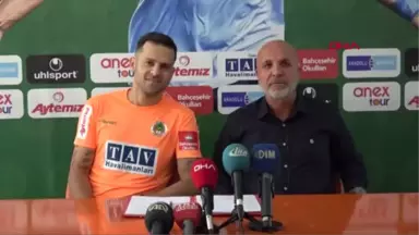 Spor Aytemiz Alanyaspor, Bobo'ya 2 Yıllık İmzayı Attırdı