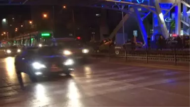 Otomobil Tramvay Yoluna Uçtu, Tramvay Seferleri Aksadı