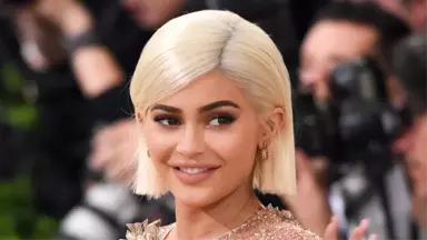 20 Yaşında Milyarderliğe İlerleyen Kylie Jenner Kimdir?