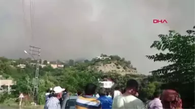 Hatay'daki Yangında 40 Hektar Orman ve 5 Ev Zarar Gördü