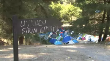 Bu Festivalde Olmayan Tek Şey Teknoloji... İzmir'de Merakla Beklenen Uyku Festivali Renkli Başladı