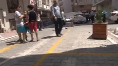 Esenyurt'ta Polisin 'Dur' İhtarına Silahla Cevap Verdiler