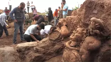 Ordu'da 2 Bin 100 Yıllık Üç Heykel Bulundu