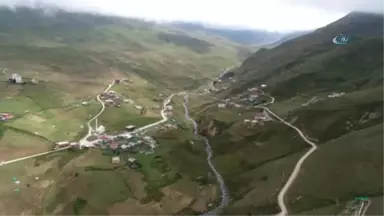 Hava Şartları Anzer Balı'nı Vurdu... Anzer Yaylası Havadan Böyle Görüntülendi