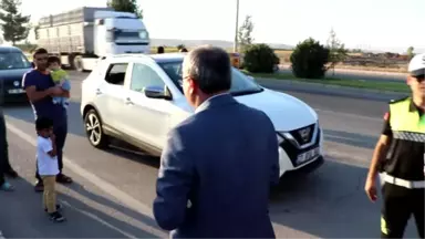 Bu Bayram Ben de Trafik Polisiyim, Hatalı Sürücüye Kırmızı Düdük