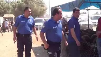 Polis Kurbanlık Satıcılarını Sahte Para Konusunda Uyardı