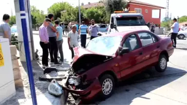 Erzincan'da Trafik Kazası: 5 Yaralı