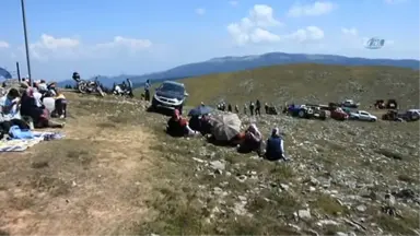 Sakarya'nın En Yüksek Noktasında Şehitler Dualarla Anıldı