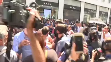 Taksim'de İzinsiz Gösteriye Polis Müdahalesi (2)