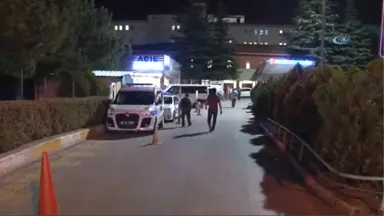 Eskişehir'de Cinayet...husumeti Bulunan Kişiyi Röntgen Odasında Bıçaklayarak Öldürdü