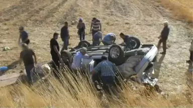 Hafik'te Trafik Kazası: 5 Yaralı