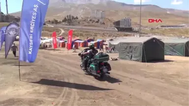 Kayseri Erciyes Moto Fest' Kamp Ateşinin Yanmasıyla Başladı.